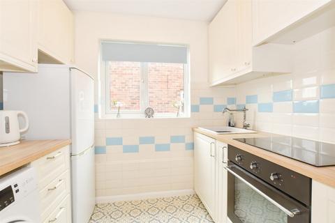 1 bedroom maisonette for sale, Singleton Road, Horsham, West Sussex