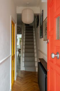 203 Farmer Road, London, E10 5DJ