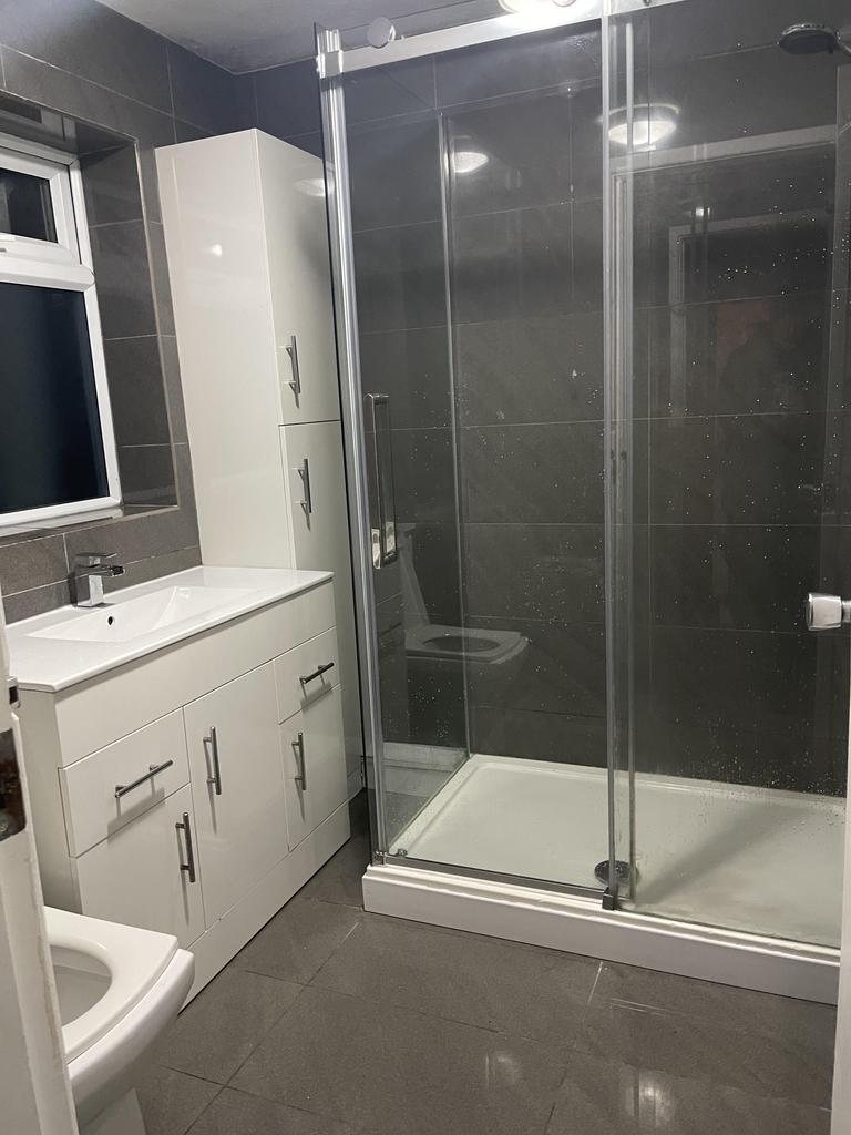 Harley Street, Nottingham NG7 5 bed terraced house to rent £476 pcm