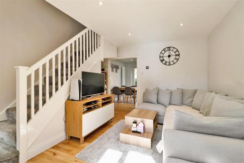 2 bedroom terraced house for sale, Oak Tree Close, Hertford Heath