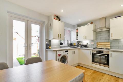 2 bedroom terraced house for sale, Oak Tree Close, Hertford Heath