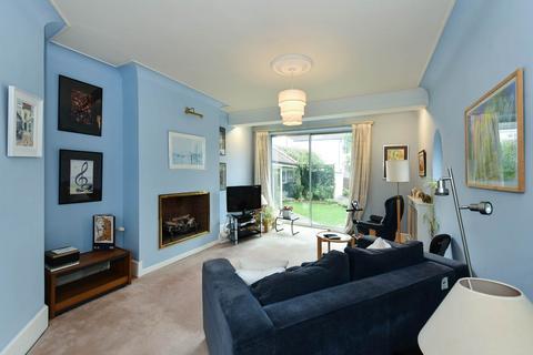 8 Evelyn Grove, London, W5 3QG