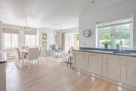 5 Bramley Gardens, Bourne End, SL8 5FF
