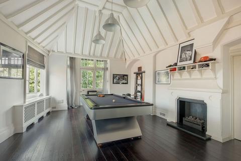 Goldings Clays Lane, Loughton, IG10 2RZ