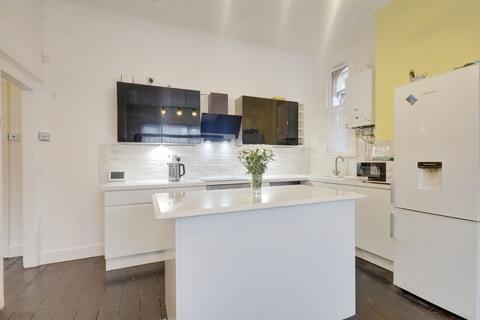 1 bedroom apartment for sale, St. Vincents Road, Westcliff-on-sea, SS0