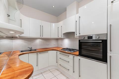 2 bedroom flat for sale, 15 (2F3), Albion Road, Edinburgh, EH7 5QJ