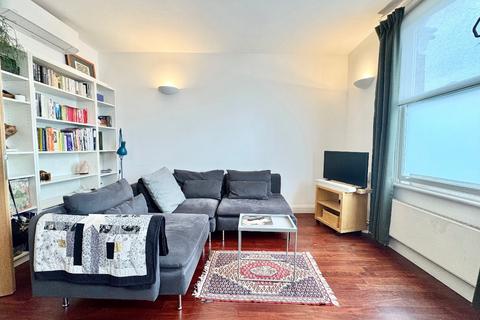 1 bedroom flat for sale, Battersea Park Road, London, SW11 4ND