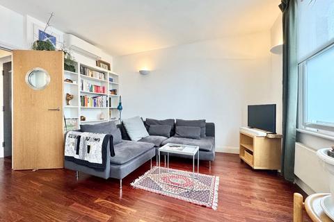 1 bedroom flat for sale, Battersea Park Road, London, SW11 4ND