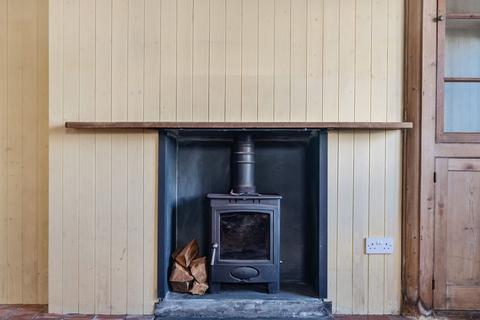 undefined, Beesands