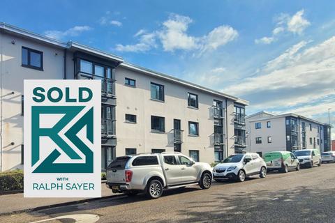 215/9 Granton Road, Edinburgh, EH5 1HD