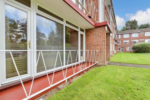 2 bedroom ground floor flat for sale, Devonshire Avenue, Sutton, Surrey