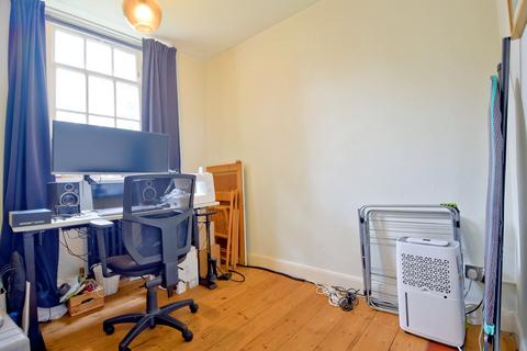 2 bedroom flat to rent, St. Albans Road, Dartmouth Park, London NW5