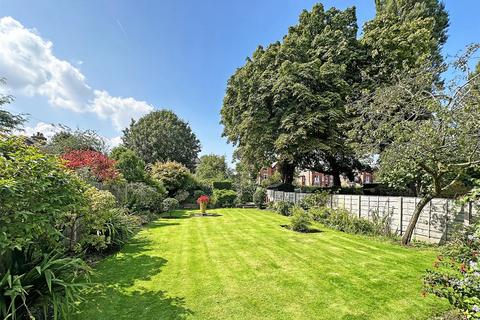 4 bedroom semi-detached house for sale, Mossgrove Road, Timperley