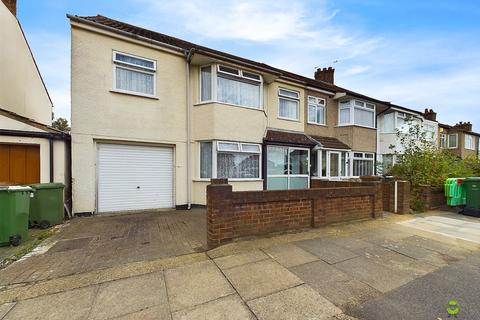 5 bedroom end of terrace house for sale, Church Road, Bexleyheath, Kent, DA7