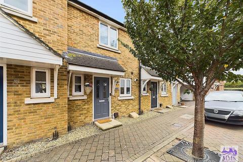 2 bedroom terraced house for sale, Weymouth Road, Wainscott