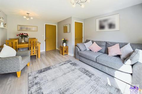 2 bedroom terraced house for sale, Weymouth Road, Wainscott