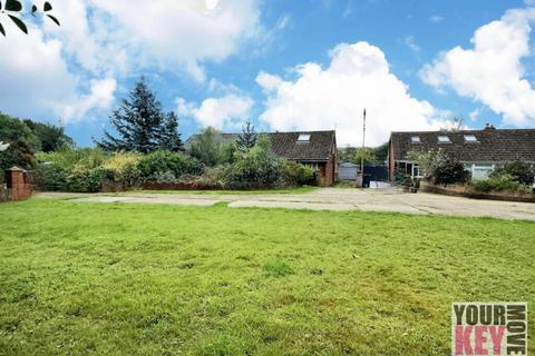 3 bedroom semi-detached bungalow for sale, Canterbury Road, Chilham, Canterbury, Kent CT4 8DY