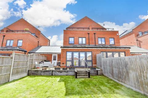 3 bedroom townhouse for sale, Ruton Square, Kings Hill, West Malling, Kent