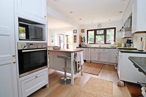 1 Conifer Drive, Hambrook, Chichester, PO18 8TU