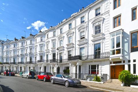 3 bedroom apartment to rent, Lansdowne Crescent, W11