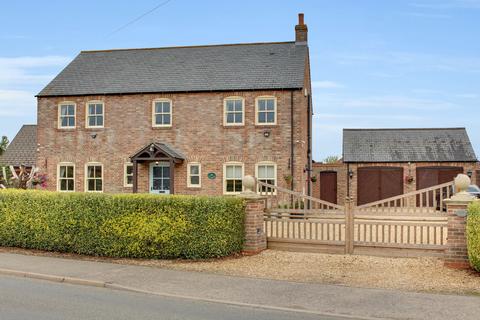 5 bedroom detached house for sale, Leverington Common, Leverington, PE13