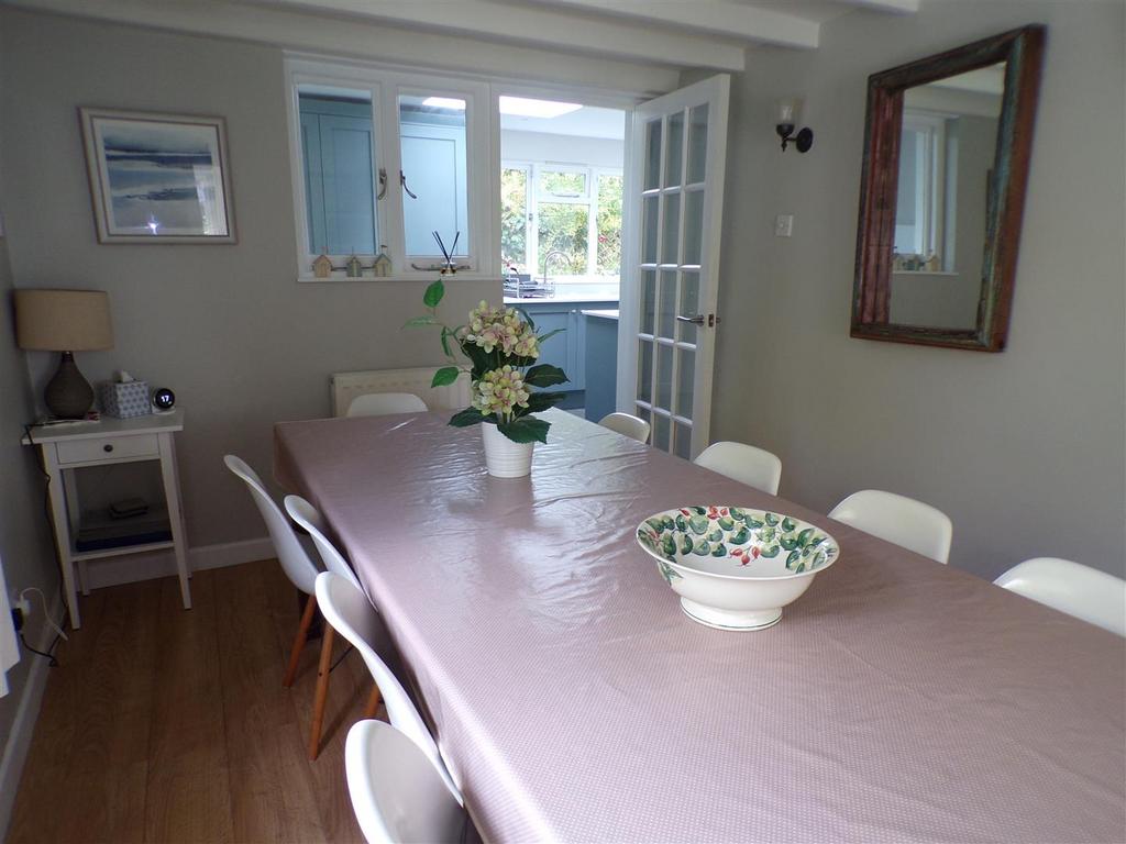 Breakfast Room.JPG