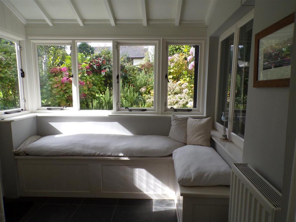Porch.JPG