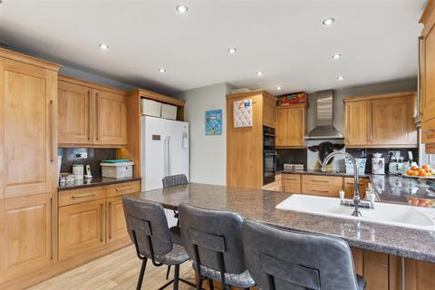 3 bedroom detached house for sale, Ridings Way, Cublington, Buckinghamshire