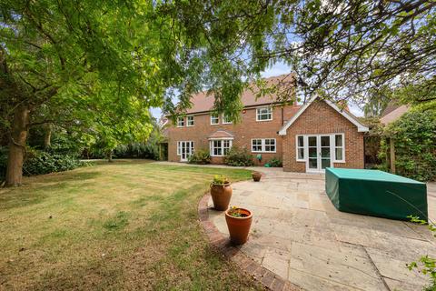 11 The Haydens, Tonbridge, TN9 1NS