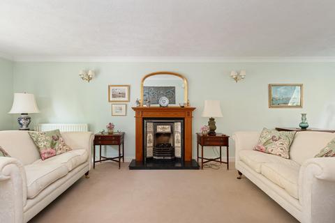 11 The Haydens, Tonbridge, TN9 1NS
