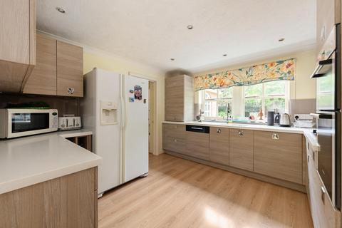 11 The Haydens, Tonbridge, TN9 1NS