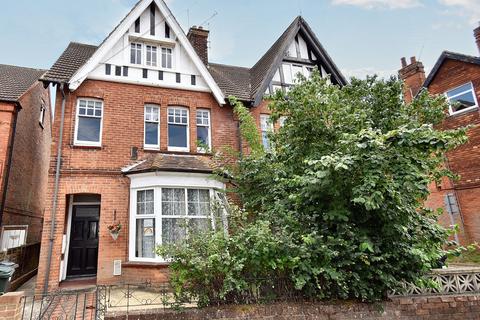 2 bedroom maisonette for sale