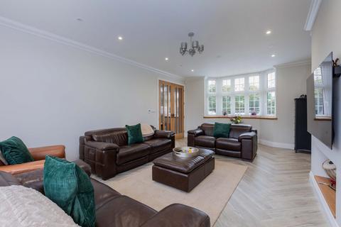 5 bedroom detached house for sale, Langley Road, Langley SL3