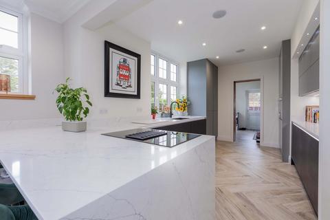 undefined, Langley Road, Langley SL3