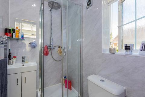 108 Blunden Drive, Slough, SL3 8WQ