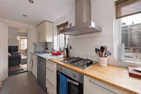 2 bedroom terraced house for sale, Victoria Street, Whitstable