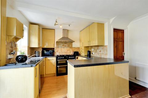 5 Broom Road, Calverton, Nottingham, NG14 6HD