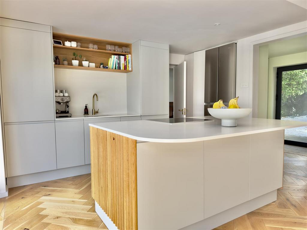 KITCHEN.jpeg
