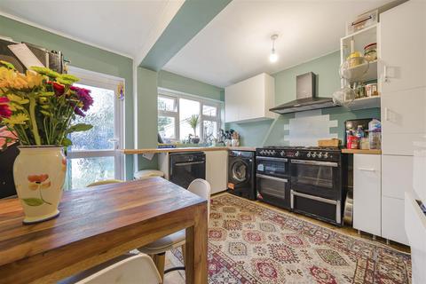 3 bedroom semi-detached house for sale, Waverley Avenue, Twickenham