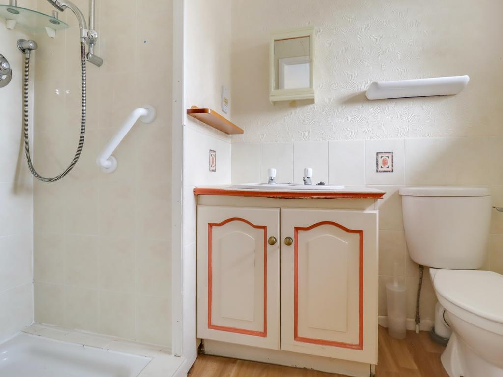 Ensuite-2