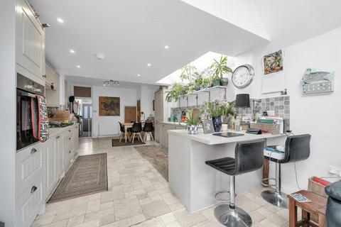6 Rye Road, London, SE15 3AX