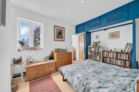 6 Rye Road, London, SE15 3AX