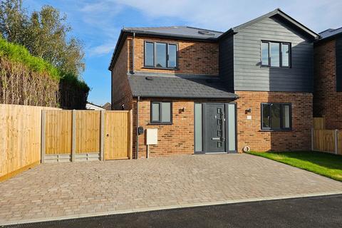 4 bedroom detached house for sale, London Road, Deal CT14