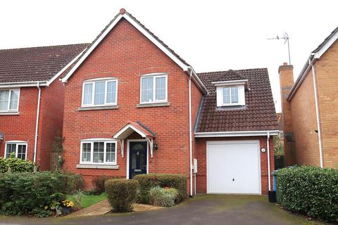 4 bedroom detached house for sale,  Castle Close, FARNBOROUGH GU14