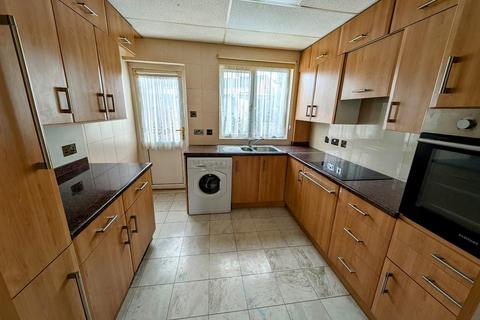 3 bedroom house for sale, Cleeve Road, Yate, Bristol