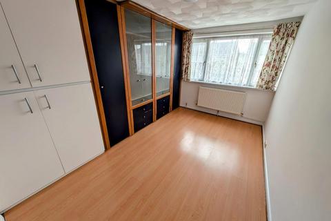 19 Cleeve Road, Yate, Bristol, BS37 4EQ