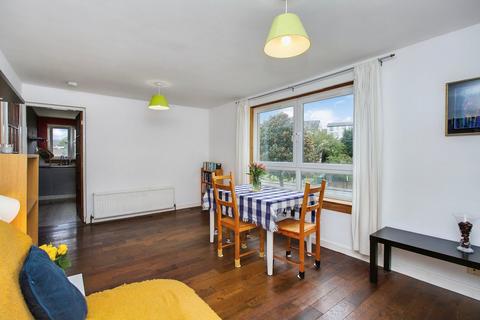 2 bedroom flat for sale, Oxgangs Crescent, Edinburgh, EH13