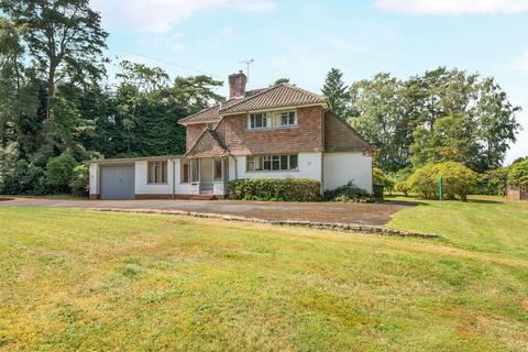 3 bedroom detached house for sale, Firway, Grayshott, Hindhead, Hampshire, GU26