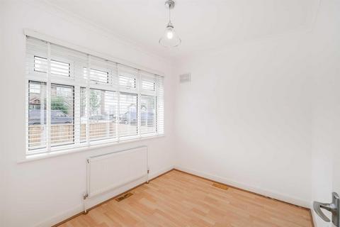 17 Frances Road, London, E4 9DH