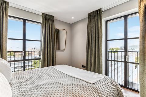 3 bedroom apartment for sale, Cleveland Street, London, W1T